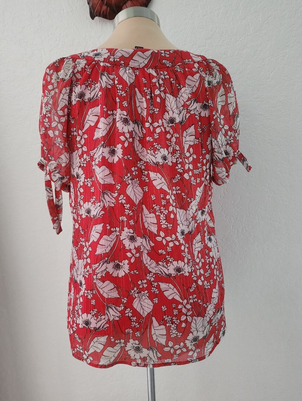 SARA MICHELLE | Red Floral Top - Picture 2 of 14